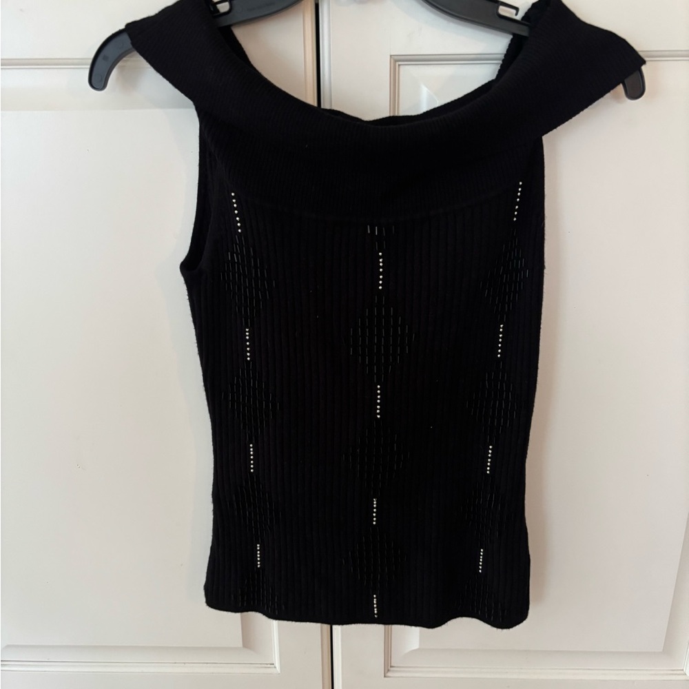 Yuka Black Sleeveless Ribbed Tank beaded Top Size M